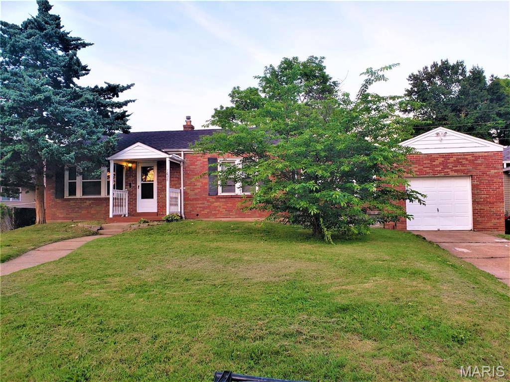 1636 Quendo AVE, St Louis, MO 63130