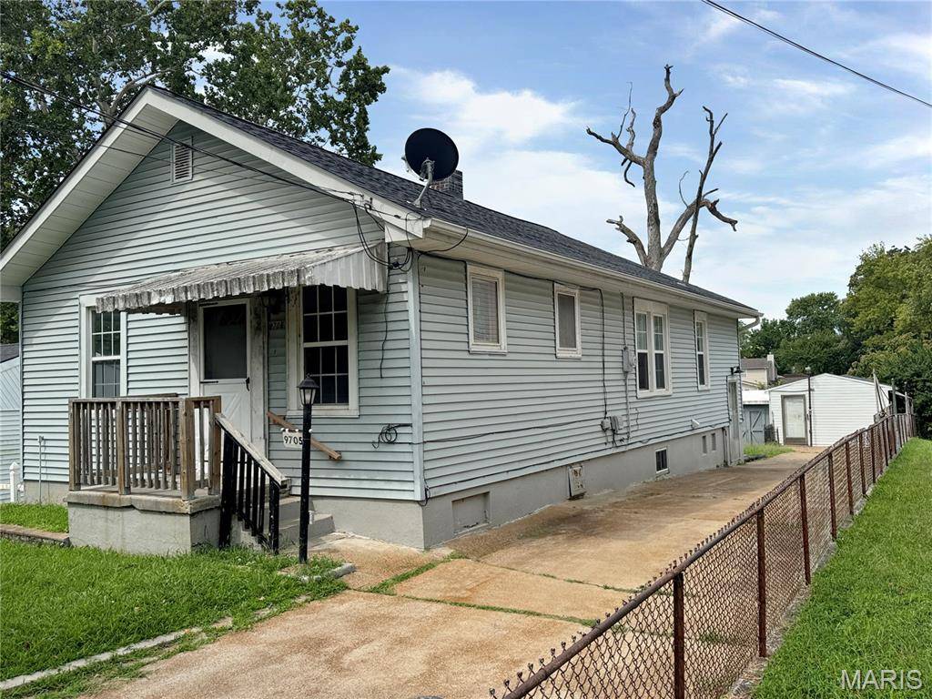 9705 Perrin AVE, Unincorporated, MO 63125