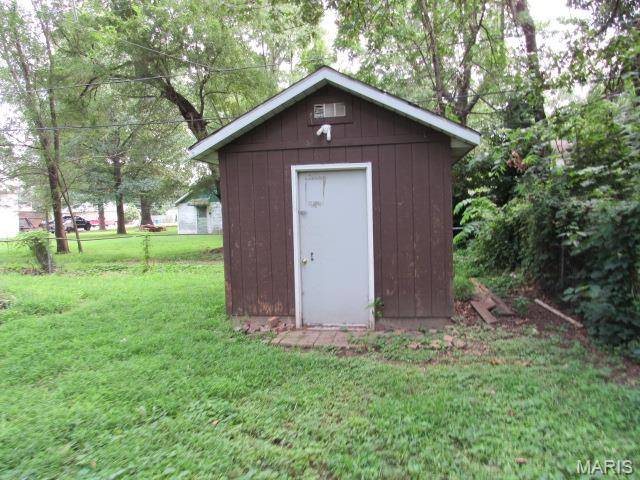 314 Pershing AVE, Wood River, IL 62095