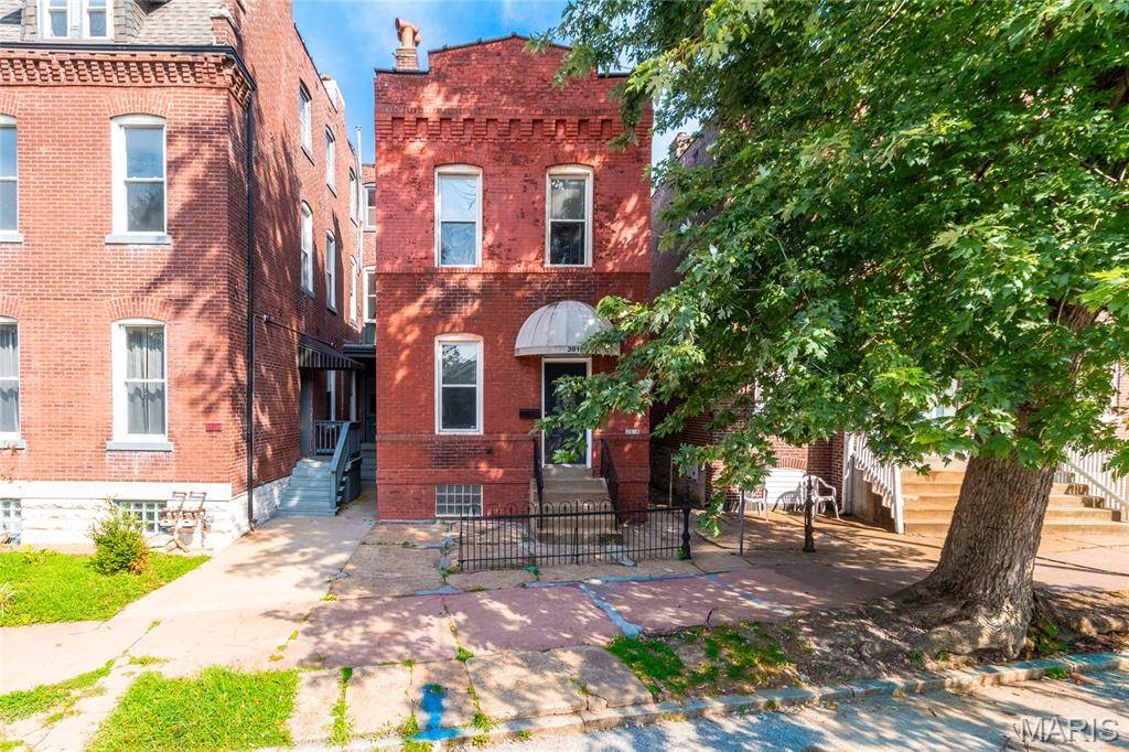 3018 Texas AVE, St Louis, MO 63118