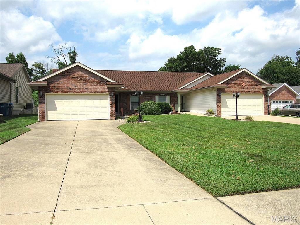 3208 Leverett CT, Alton, IL 62002