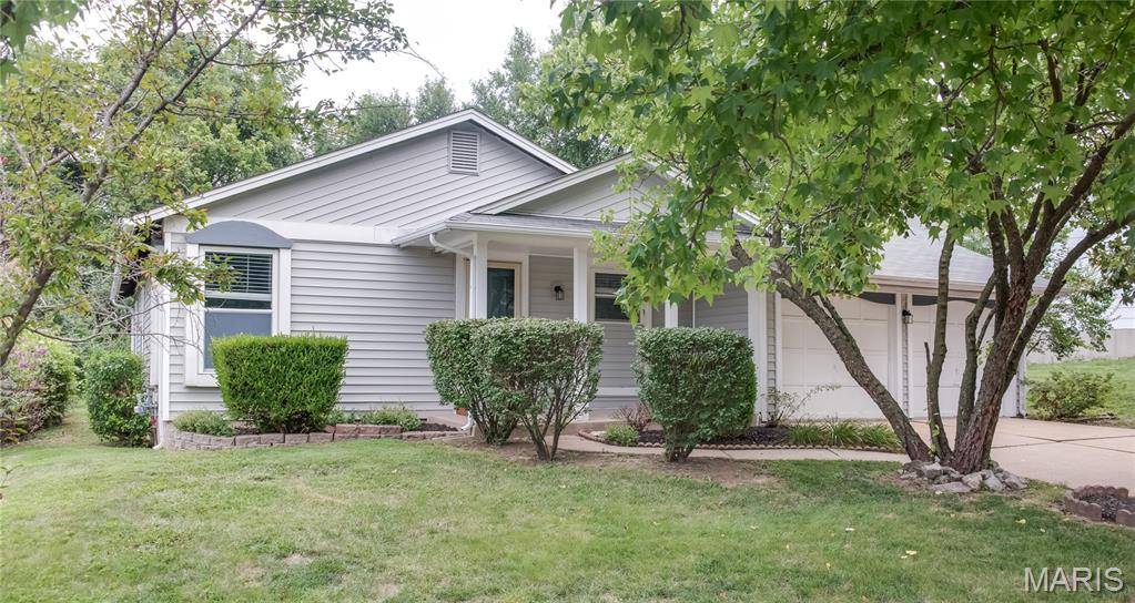 12137 Prestonpark LN, Unincorporated, MO 63146