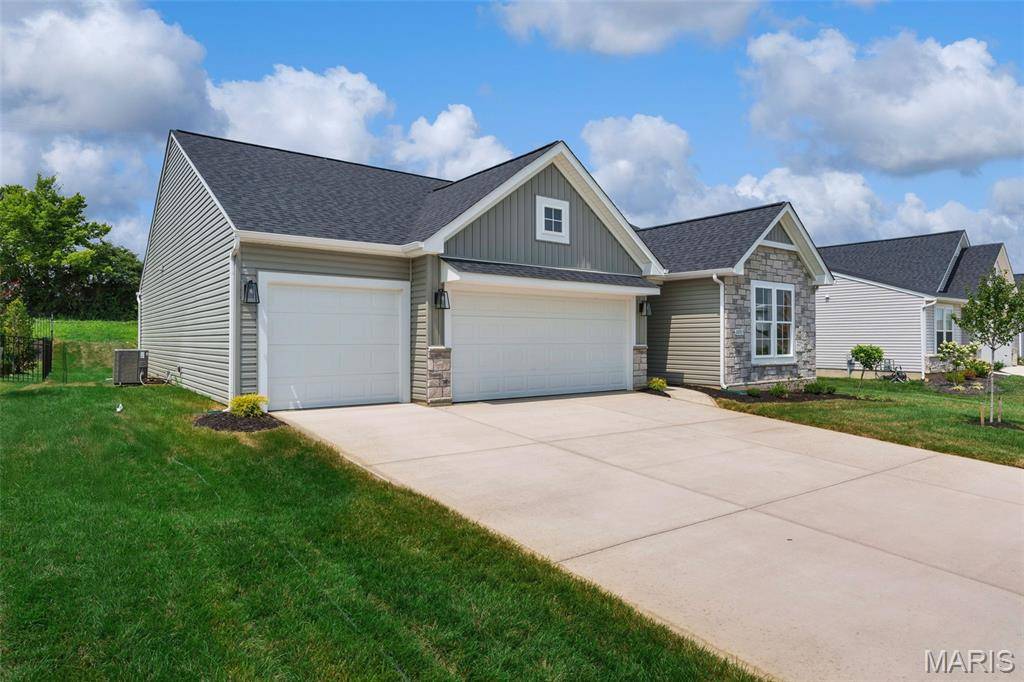 28923 Old Court DR, Foristell, MO 63348