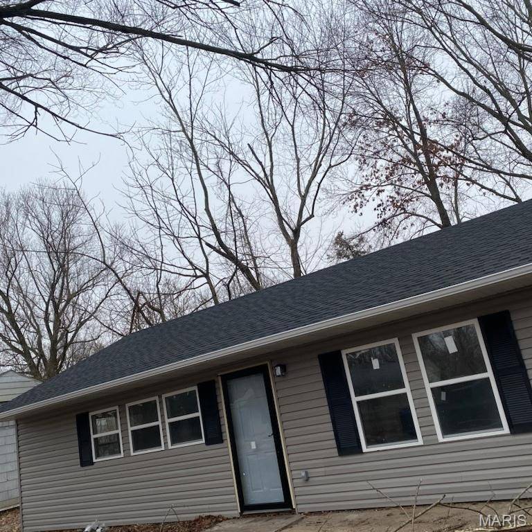 27 Delores DR, Cahokia, IL 62206