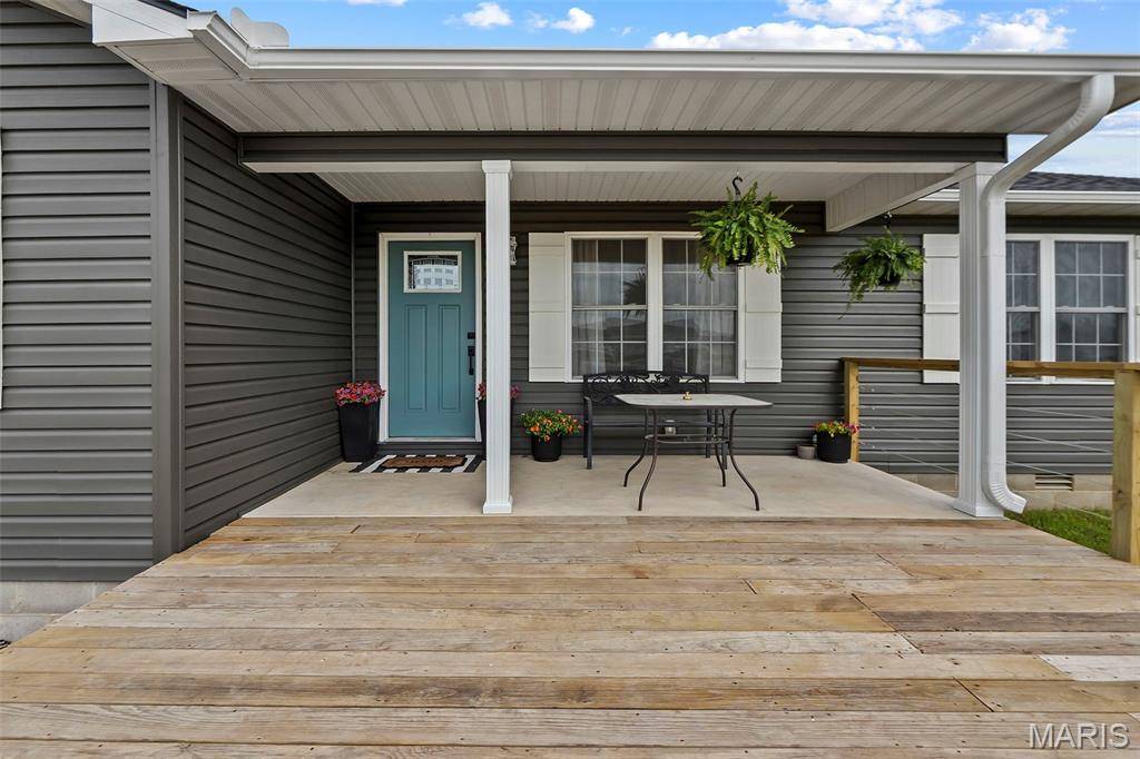 70 Kyle DR, Benton, MO 63736