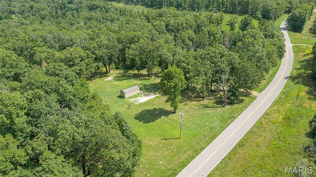 27001 Highway T, Stover, MO 65078