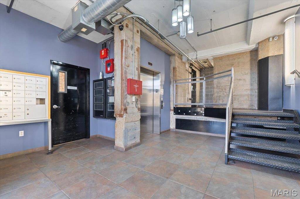1619 Washington AVE #805, St Louis, MO 63103