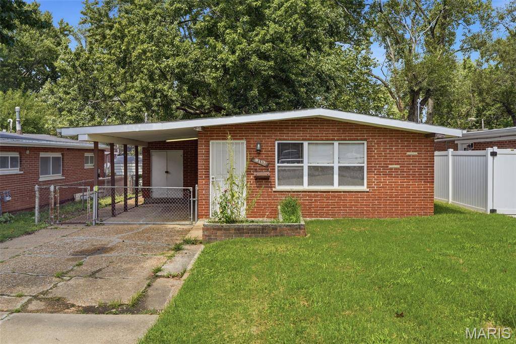 9117 Macon AVE, St Louis, MO 63134