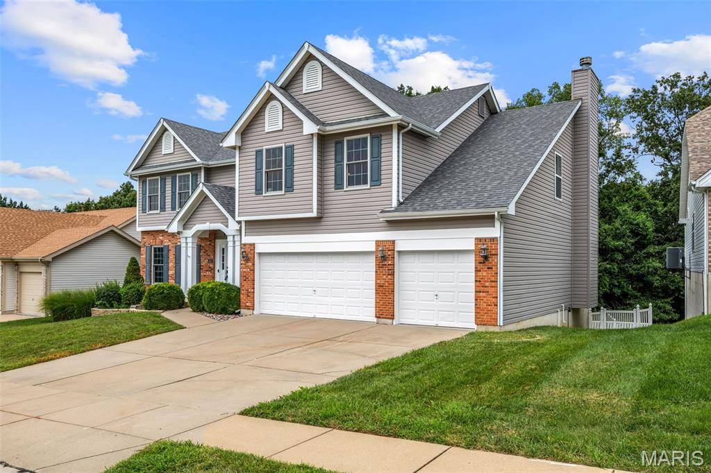 4185 Stonecroft DR, St Charles, MO 63304