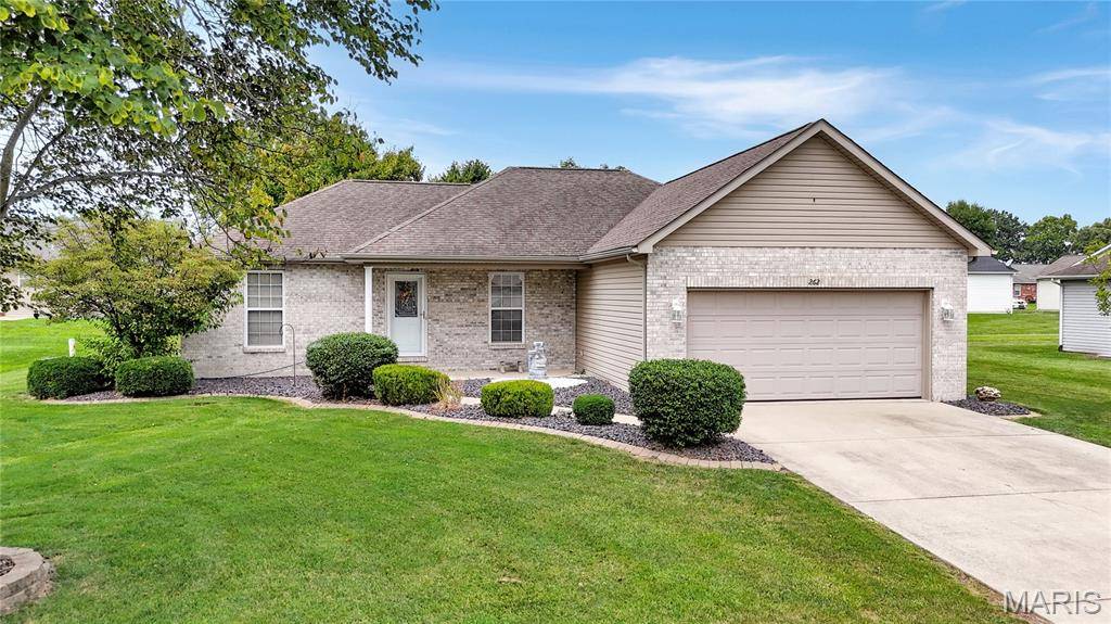 262 Newport DR, Aviston, IL 62216