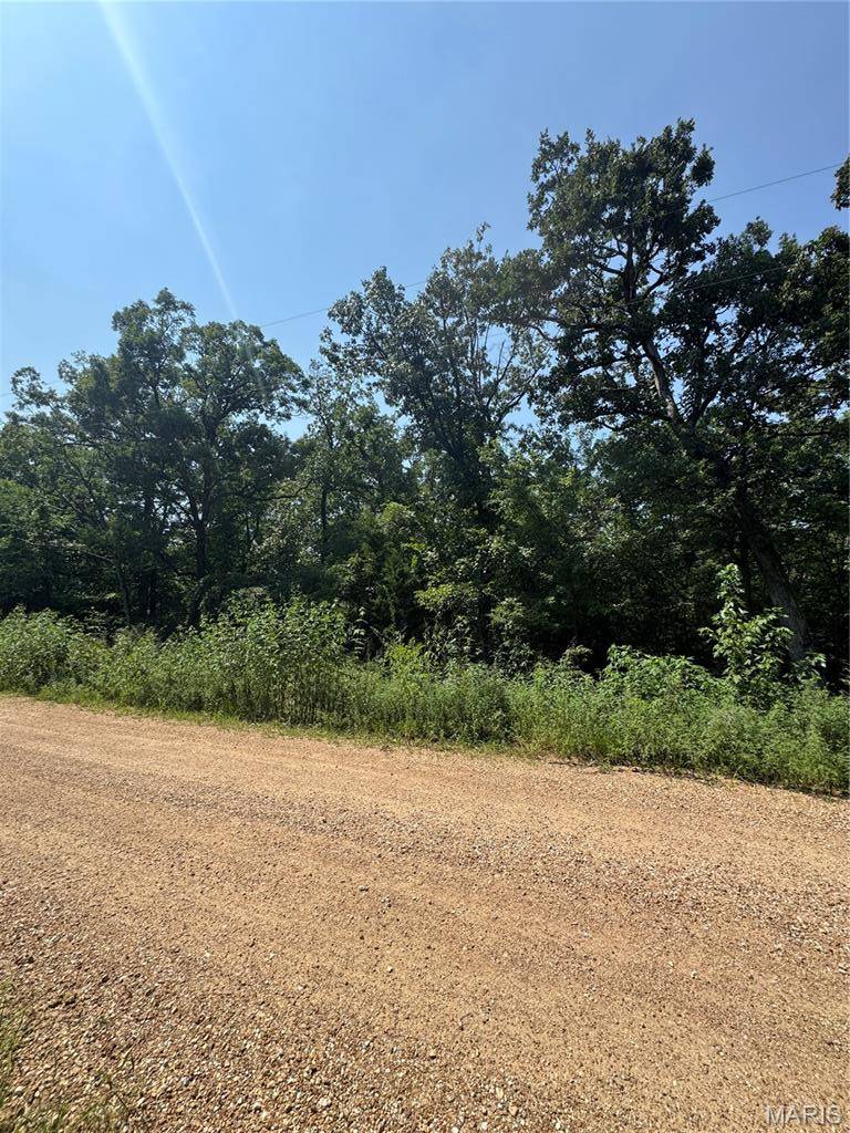 24.67 +/- AC Krull RD, Hermann, MO 65041