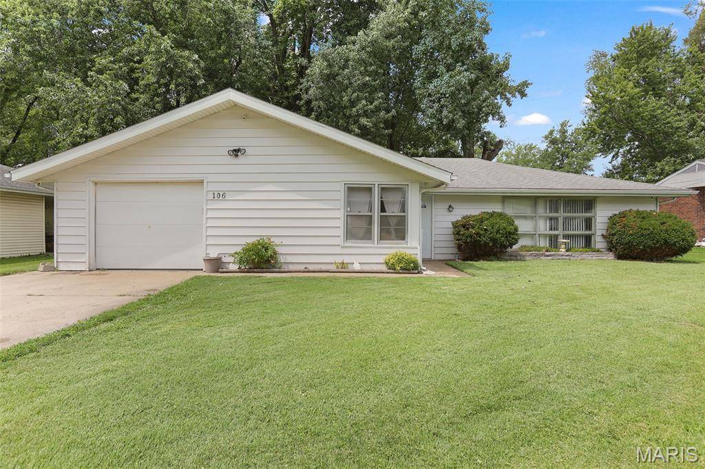 106 S Ruby LN, Fairview Heights, IL 62208