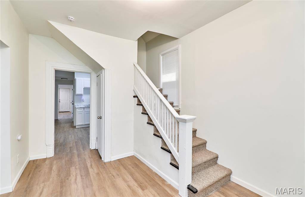 6625 Bartmer AVE, University City, MO 63130