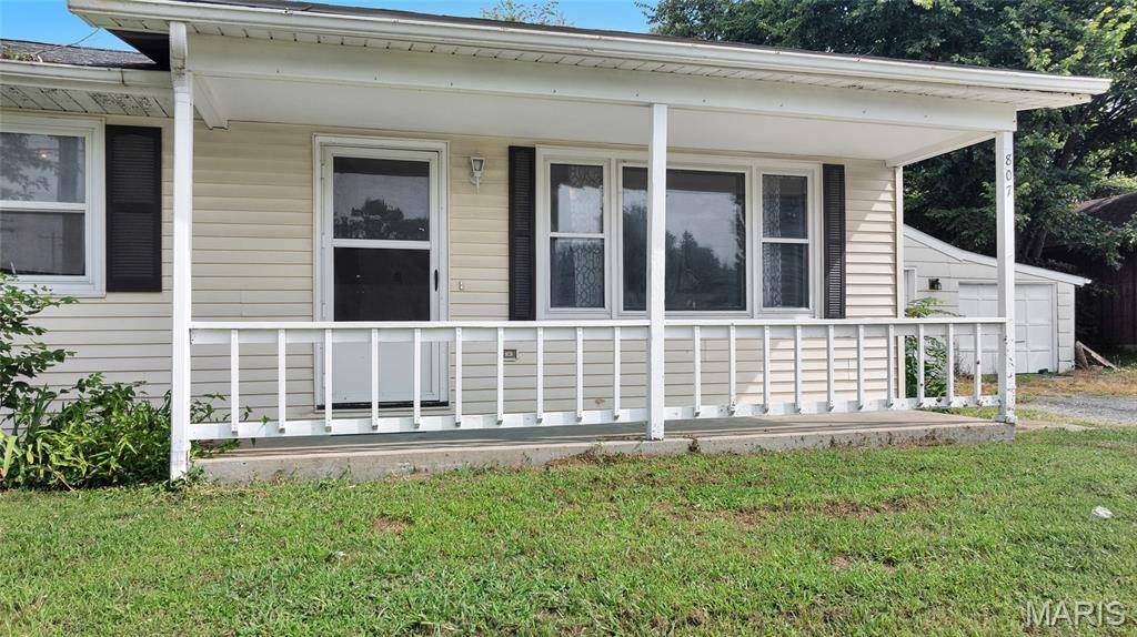 807 Benton ST, Montgomery City, MO 63361