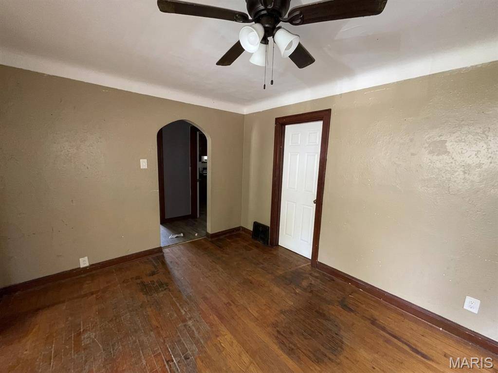 2618 Avie DR, Jennings, MO 63136