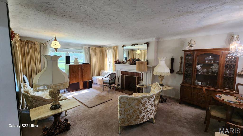 6830 Roberts AVE, University City, MO 63130