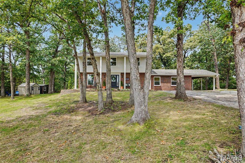 34 Oakwood LN, Warrenton, MO 63383
