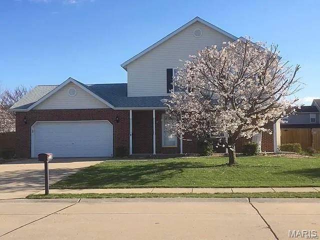 347 LOGAN DR, O'fallon, IL 62269