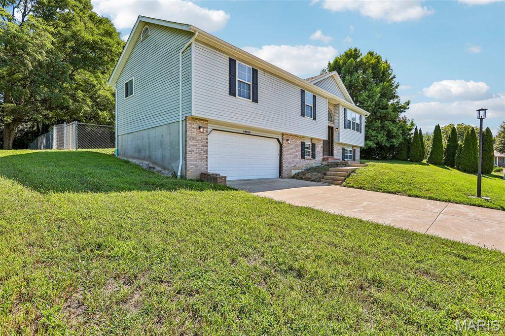 34058 Sailboat CT, Brighton, IL 62012