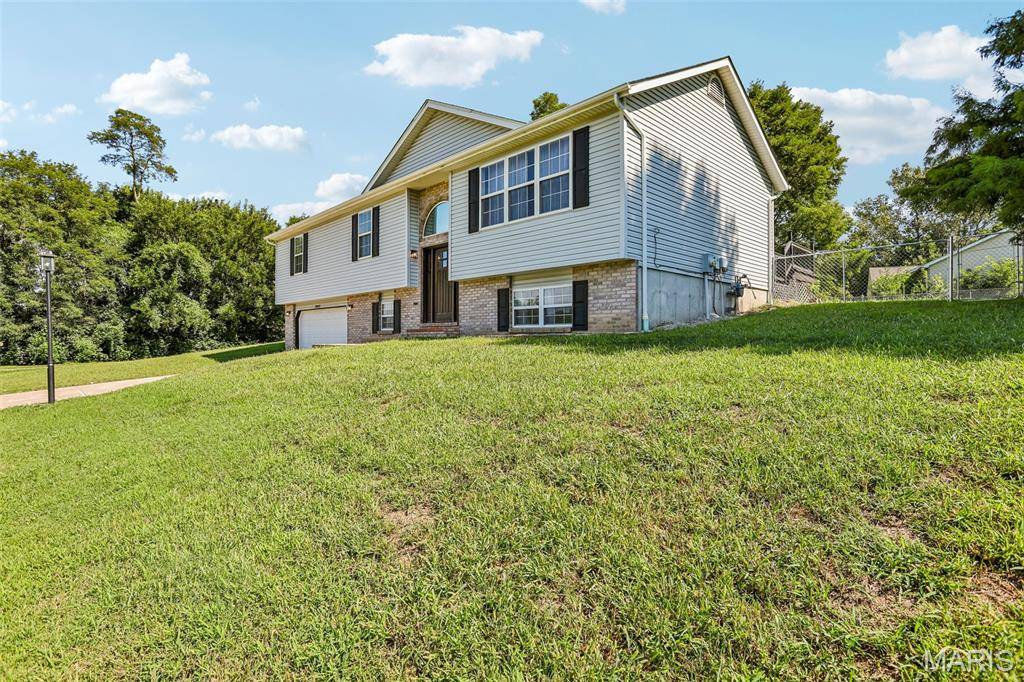 34058 Sailboat CT, Brighton, IL 62012