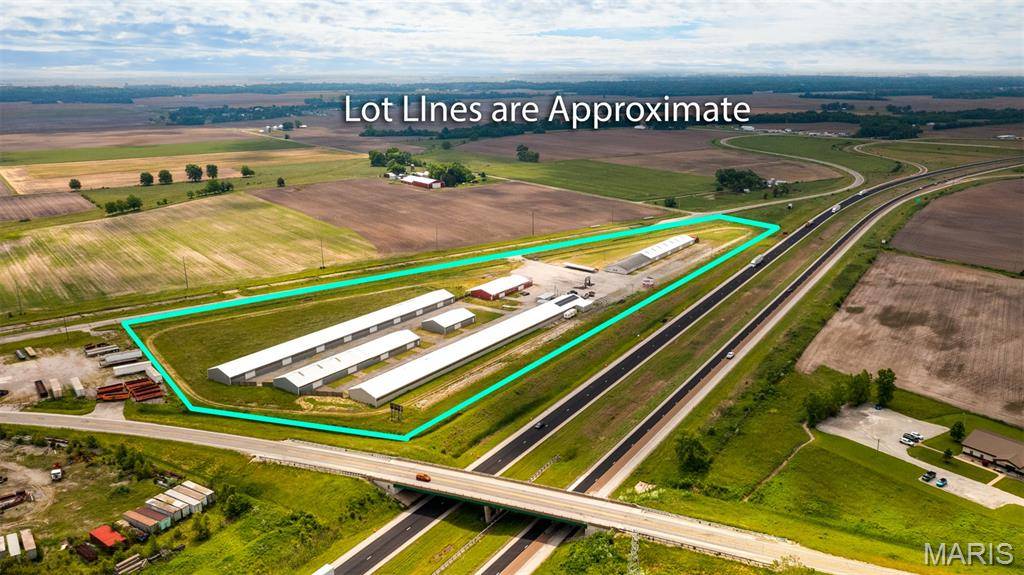 2149 E Frontage RD, Staunton, IL 62088