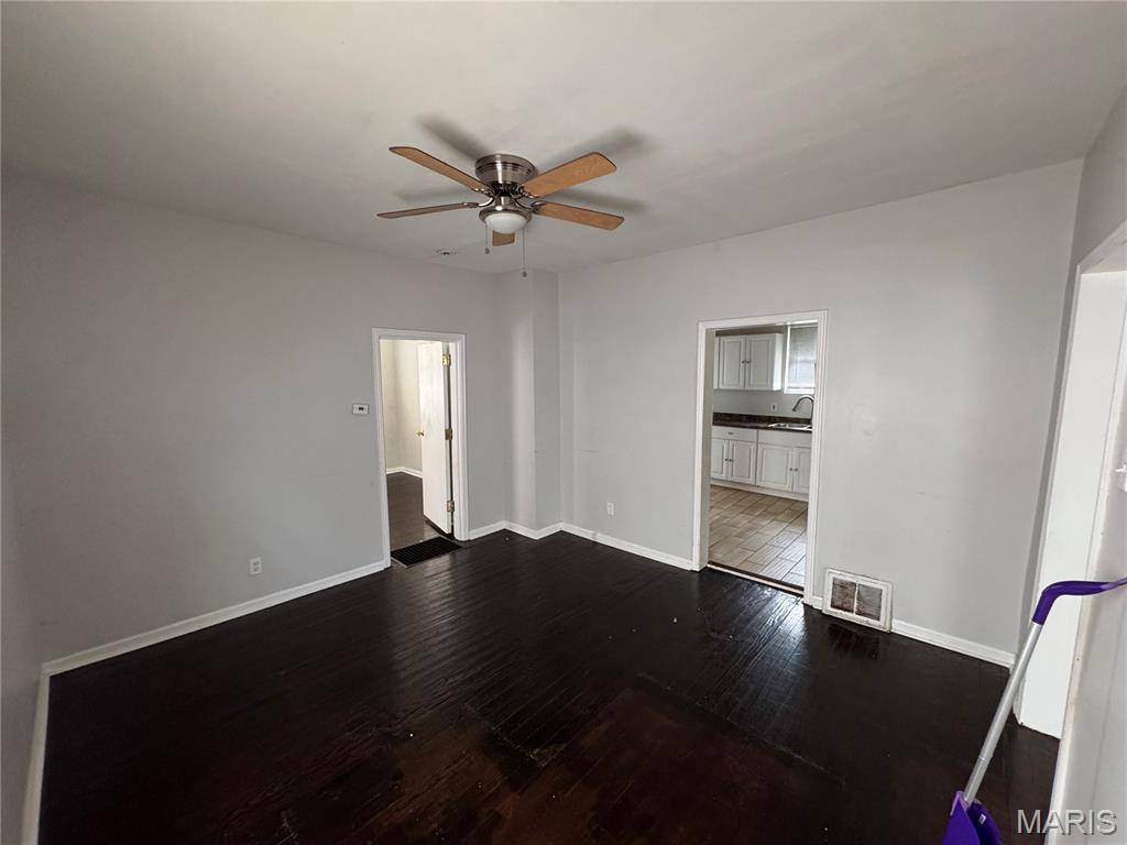 5006 Grace AVE, St Louis, MO 63116