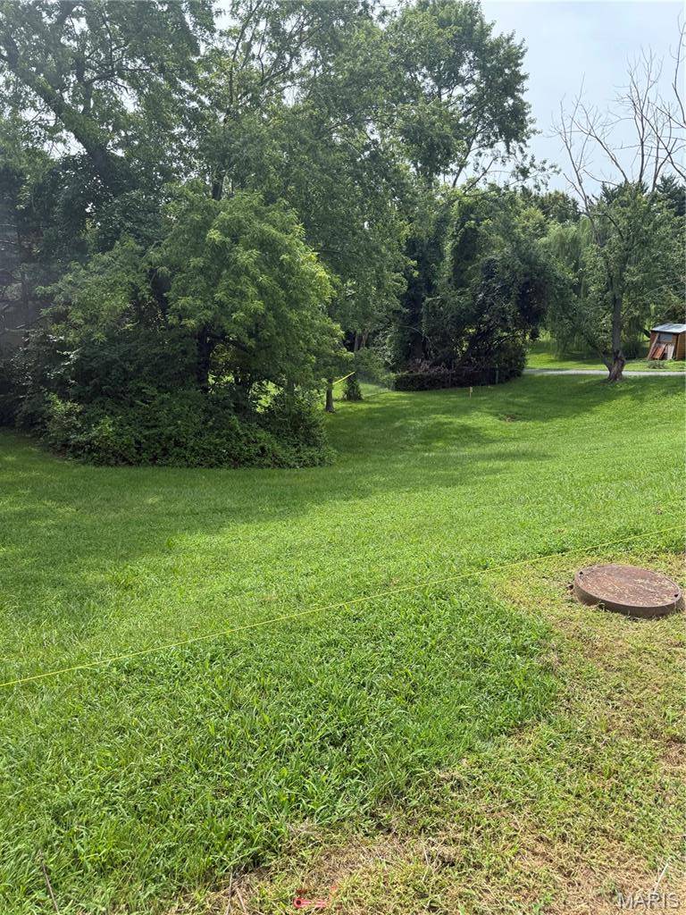 4984 Ambs RD, Mehlville, MO 63128