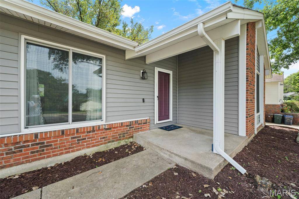 734 Millwood DR, St Peters, MO 63376