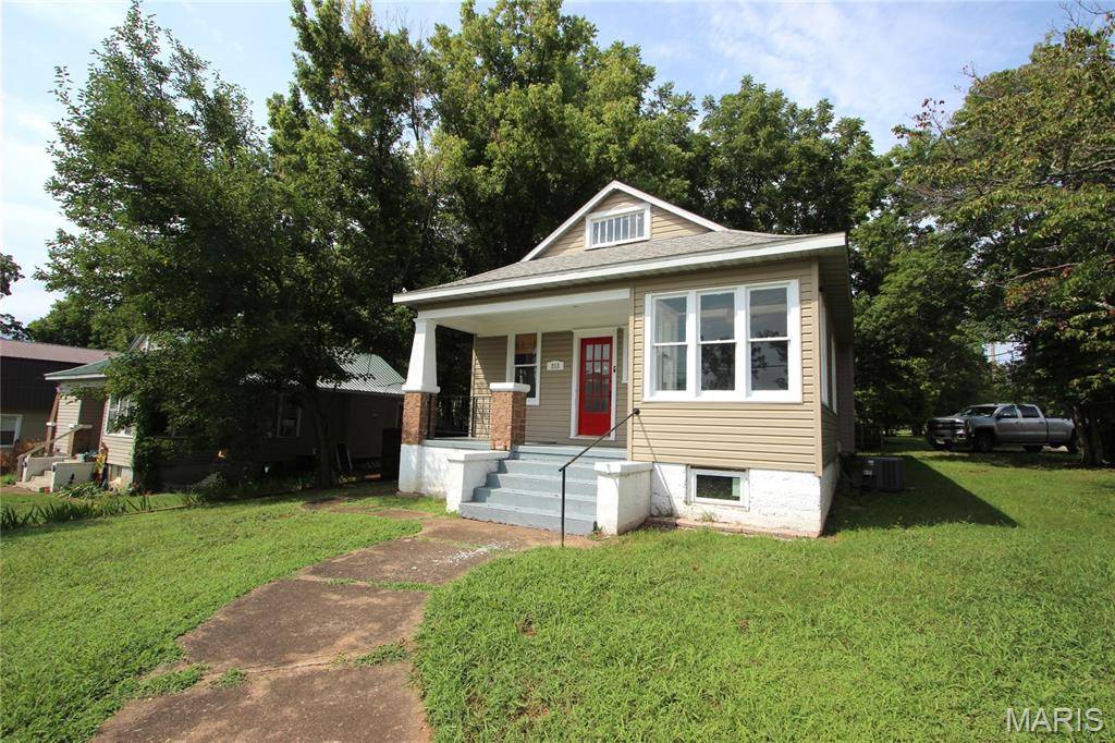 213 E Walnut ST, Arcadia, MO 63621