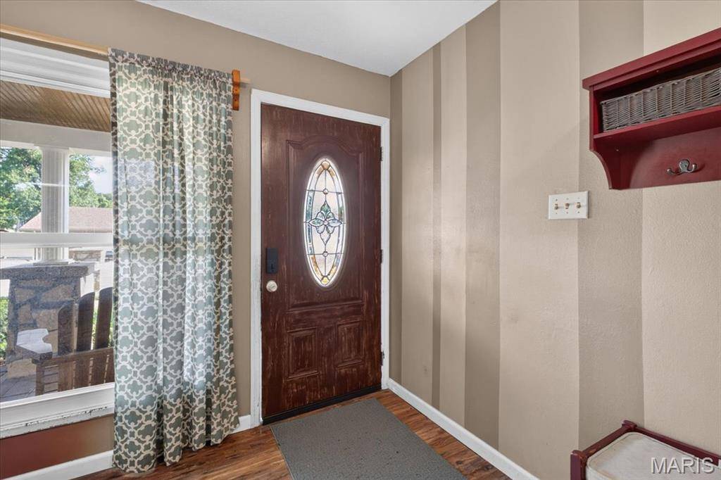 4482 Dantonaire PL, St Louis, MO 63128