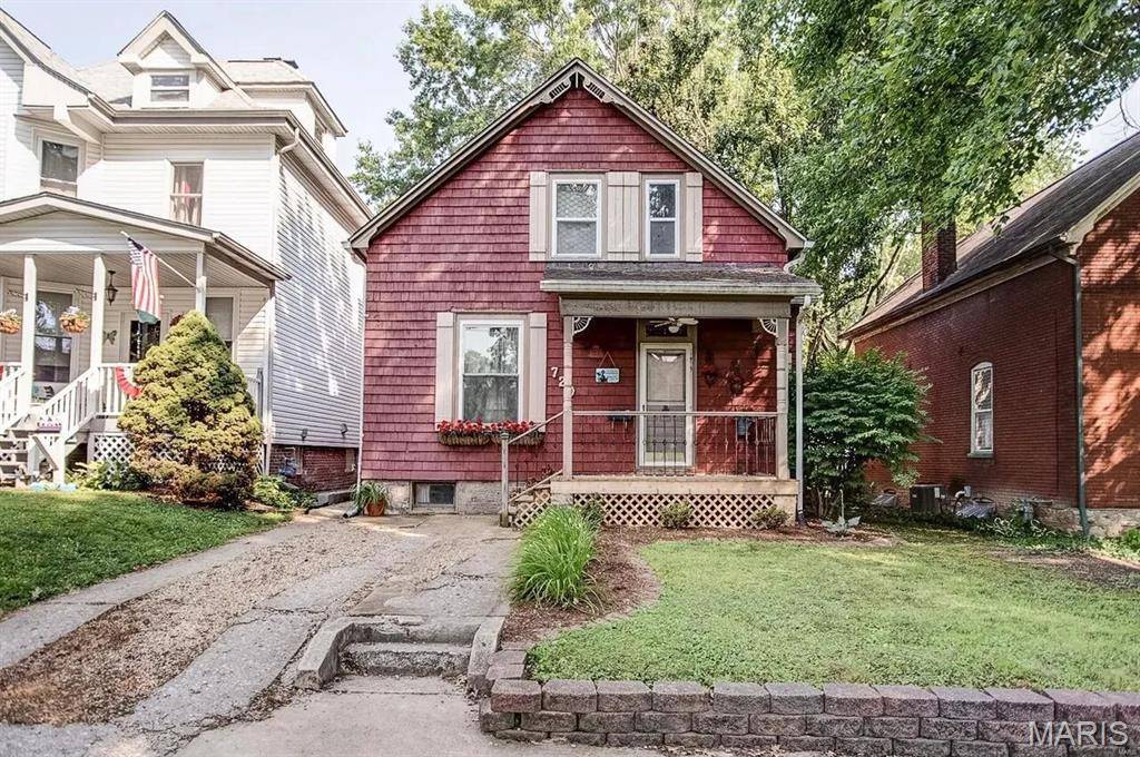 720 E D ST, Belleville, IL 62220