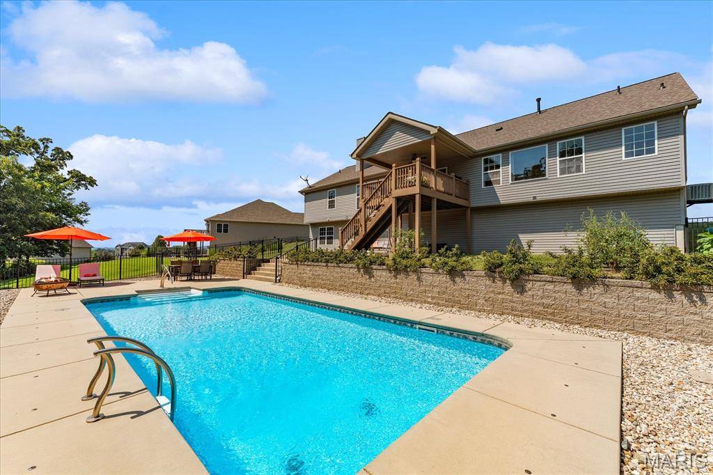 804 Autumn Rise LN, Columbia, IL 62236