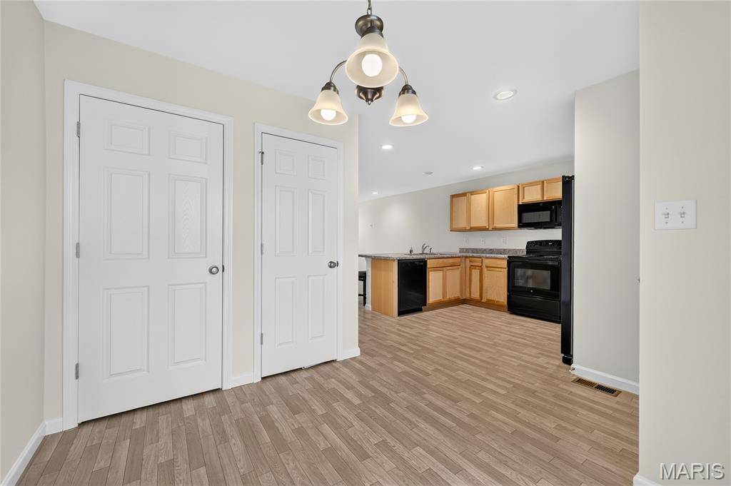 352 Fall Harvest Pkwy, Wentzville, MO 63385