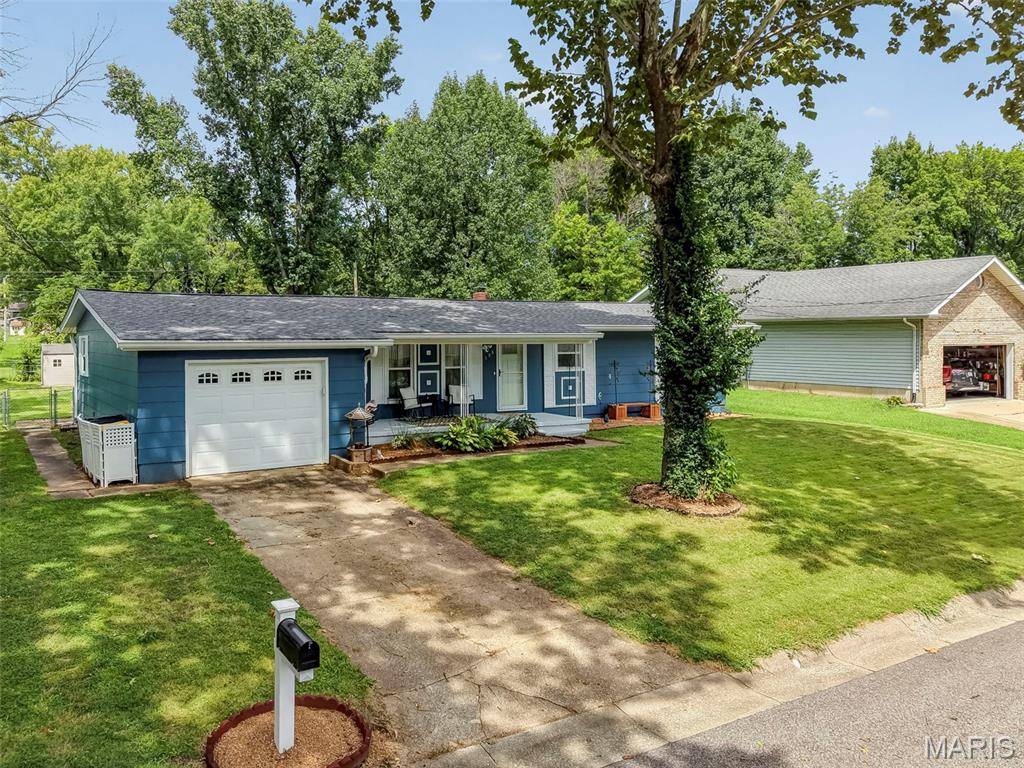 109 Dawn DR, Washington, MO 63090