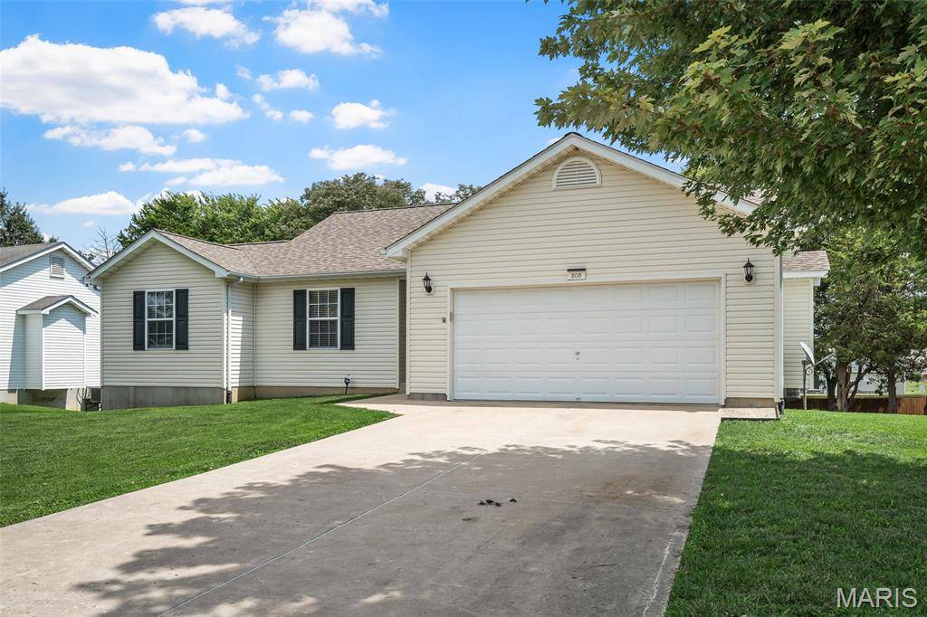 808 Big Red CT, Warrenton, MO 63383