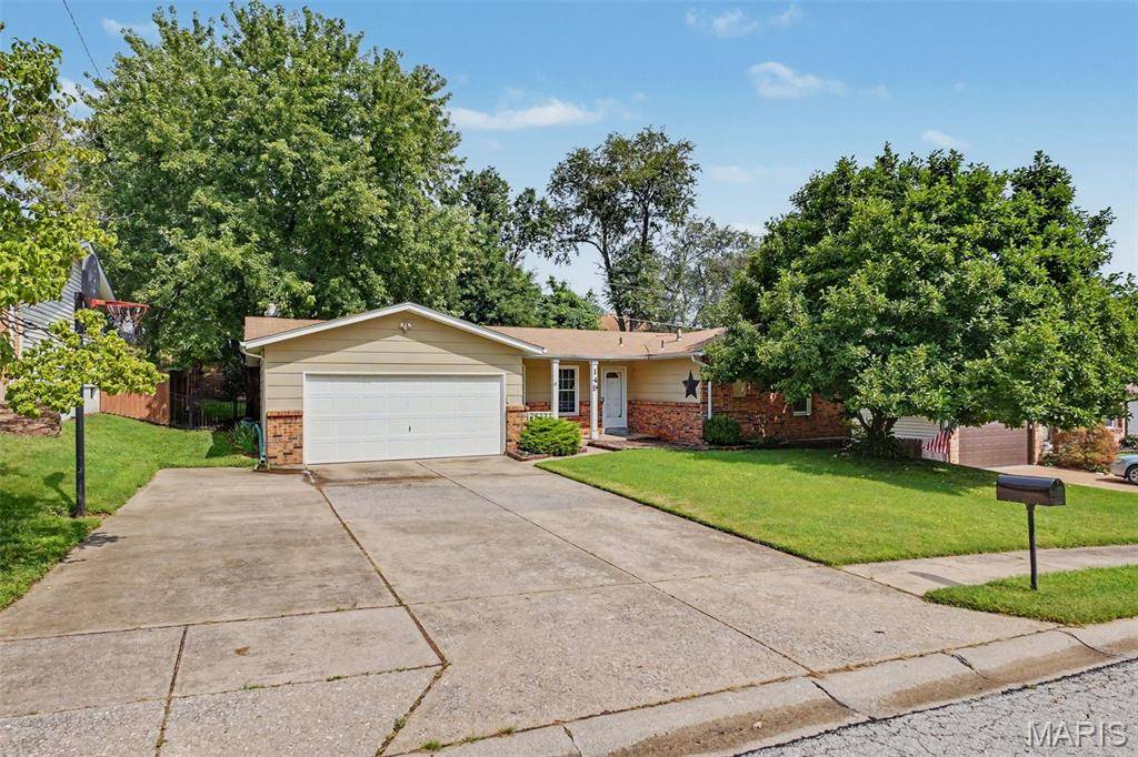 149 Hunters RDG, St Charles, MO 63301