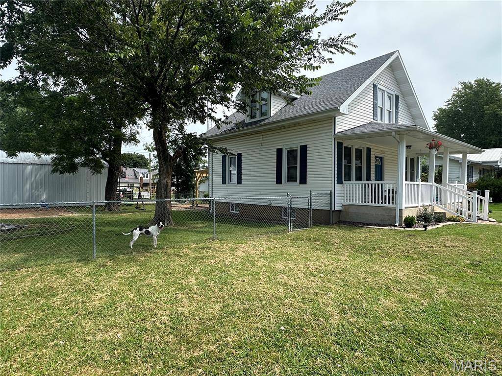 205 E MONROE, Owensville, MO 65066