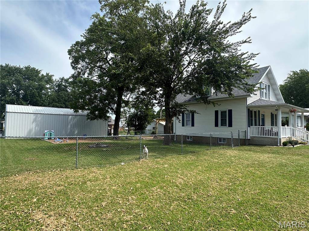 205 E MONROE, Owensville, MO 65066