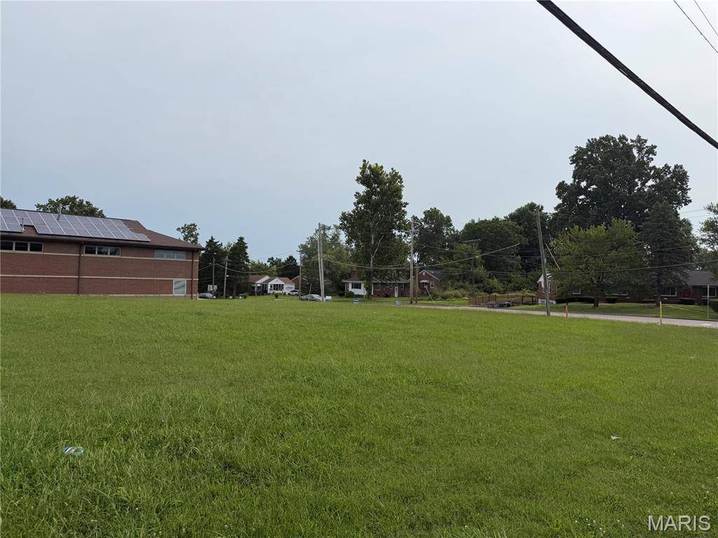1011 Jennings Station RD, St Louis, MO 63137