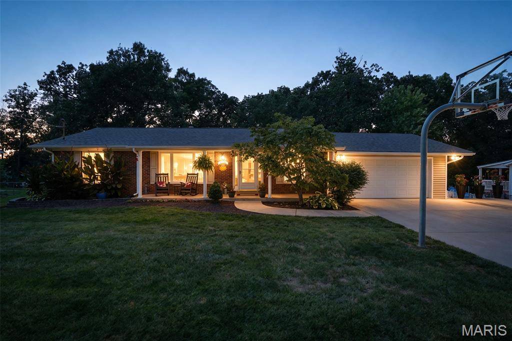 62 Pearl DR, Hillsboro, MO 63050