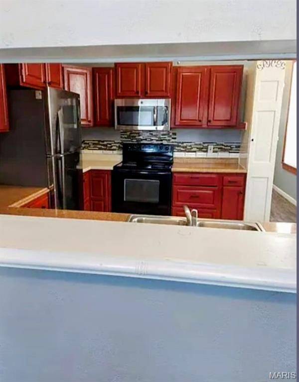 4463 Bessie AVE, St Louis, MO 63115