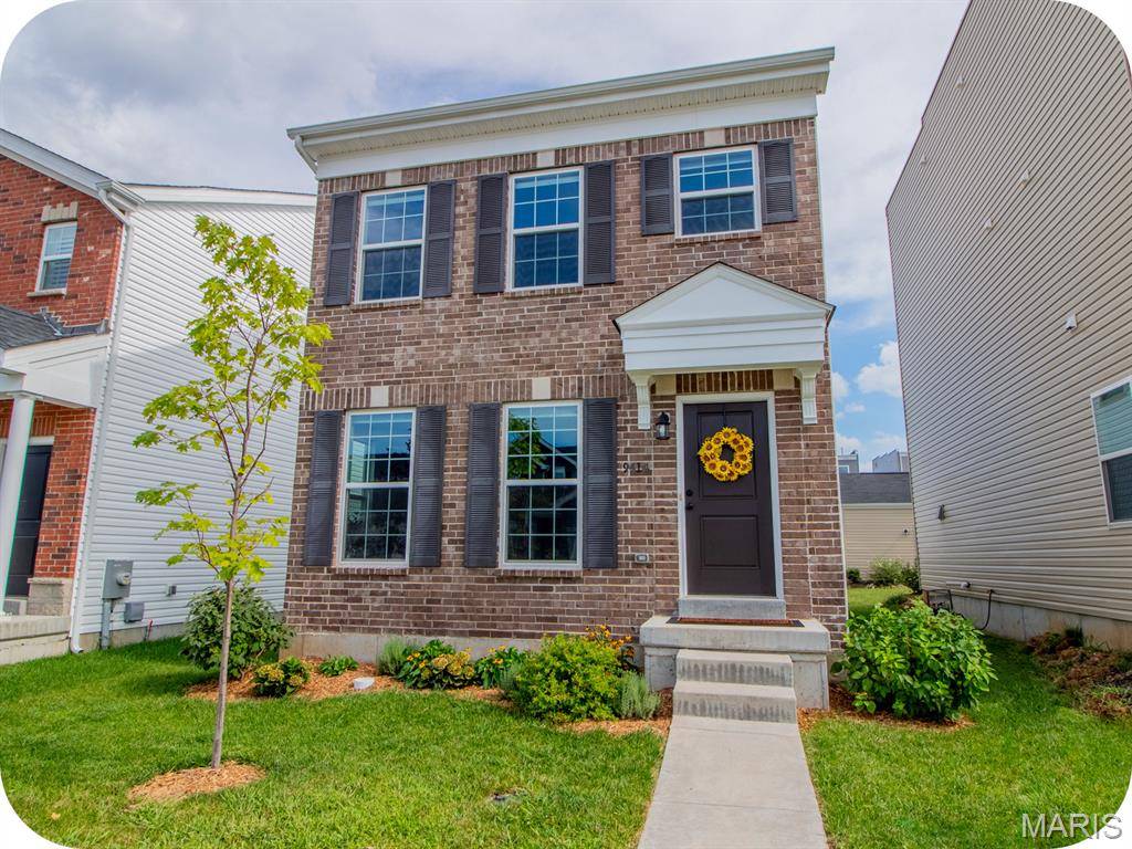 9414 Woolworth DR, Crestwood, MO 63126