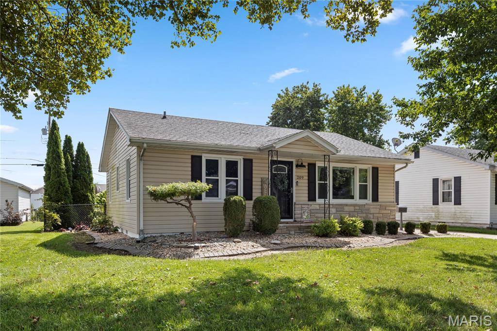 209 Lee ST, Bethalto, IL 62010