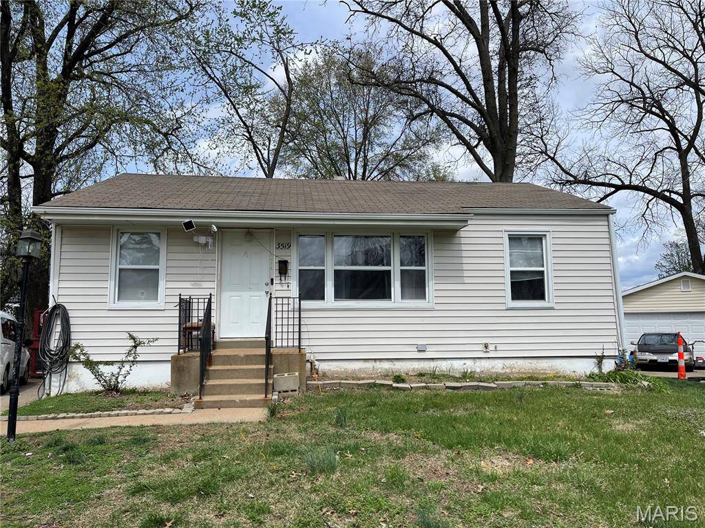 3519 Saint Blase LN, St Ann, MO 63074
