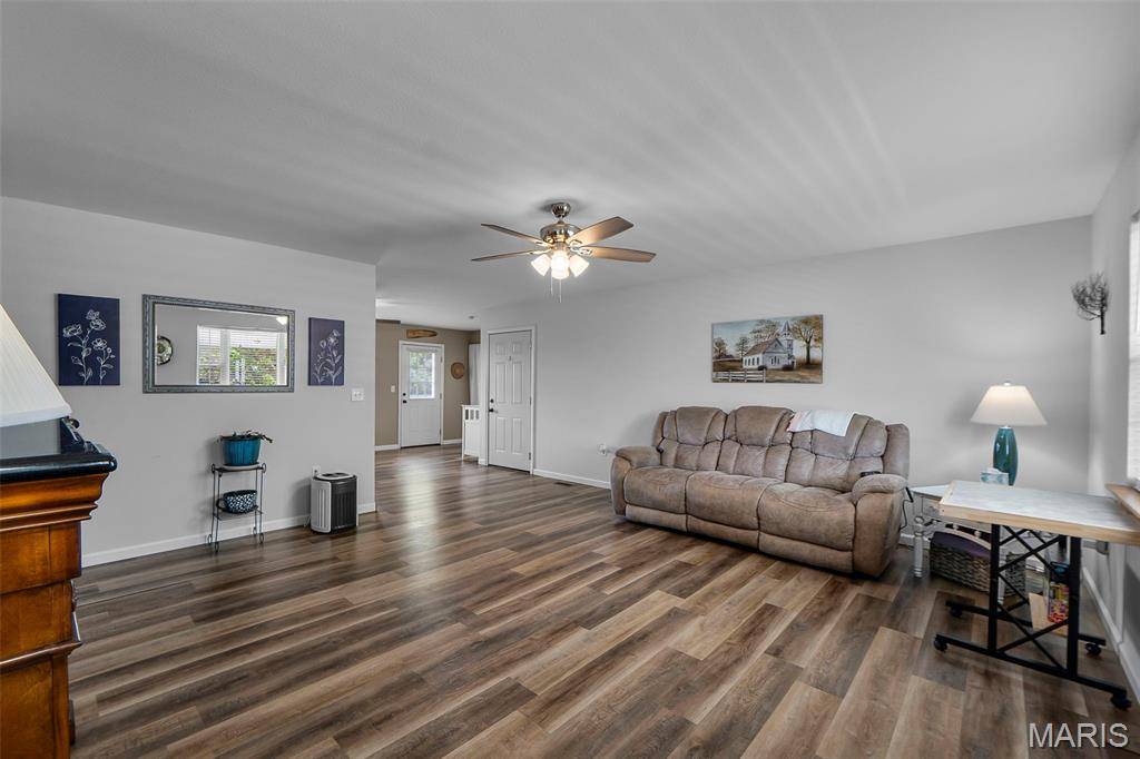 100 Harris DR, Sikeston, MO 63801