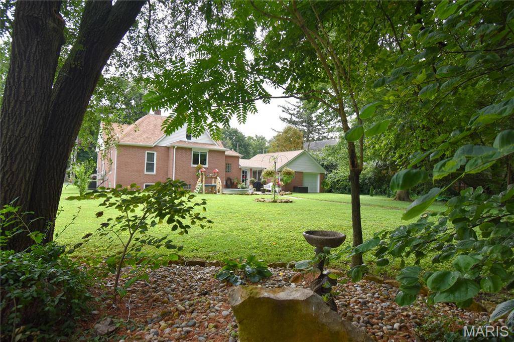 711 N Union, Staunton, IL 62088