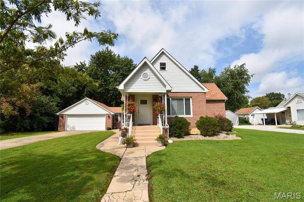 711 N Union, Staunton, IL 62088