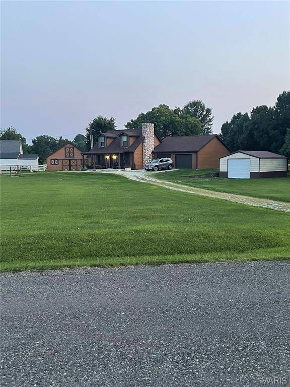 3337 Sand RD, Edwardsville, IL 62025