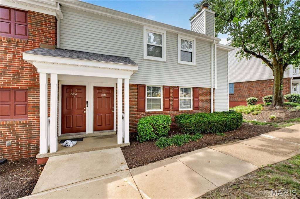 8816 Eager RD, Brentwood, MO 63144