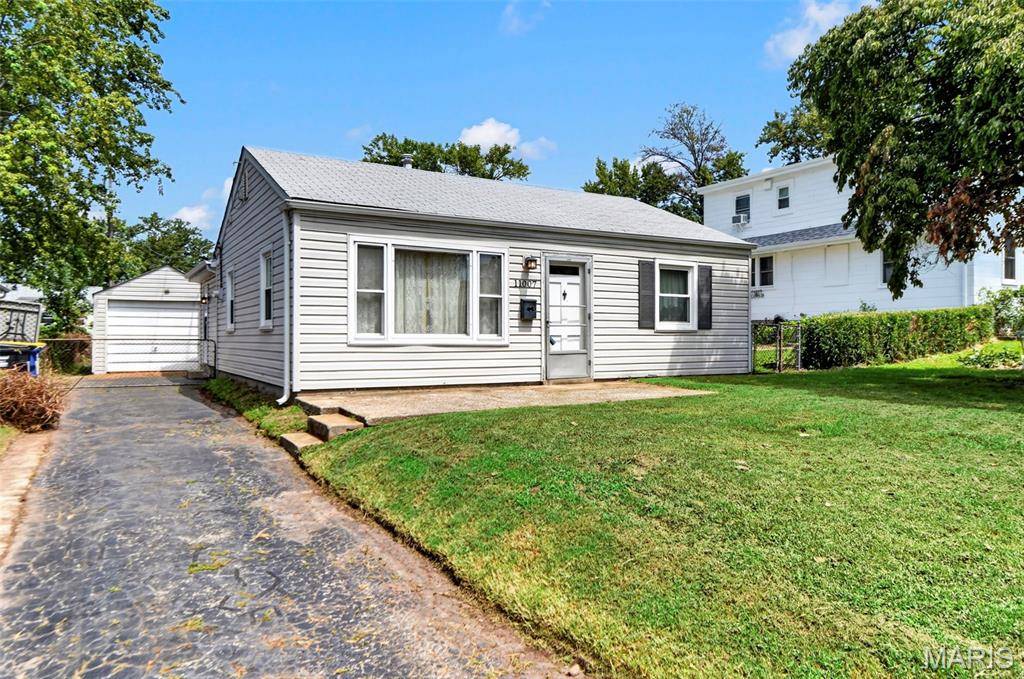 11007 Saint Ambrose LN, St Ann, MO 63074
